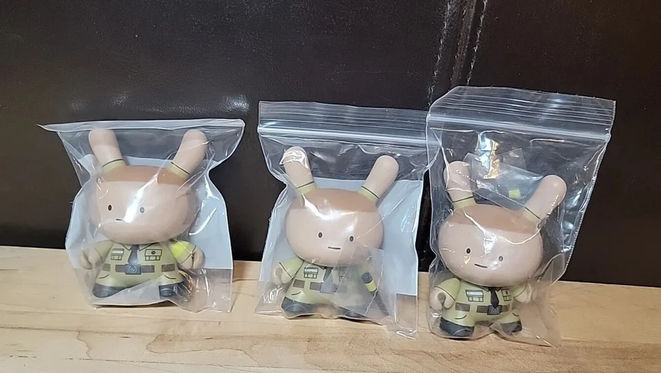 Kidrobot Dunny Evolved Youth Outreach Steve Lot Of 3 Heavy Purification Unit - Image 3 of 3