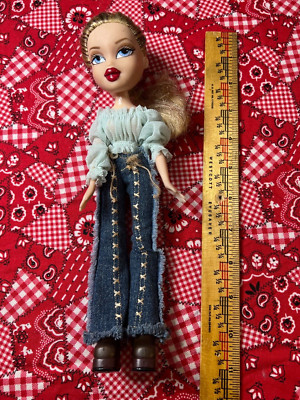 Bratz,  (?) Yasmin Doll ( Not positive ) 2001, Preowned,
