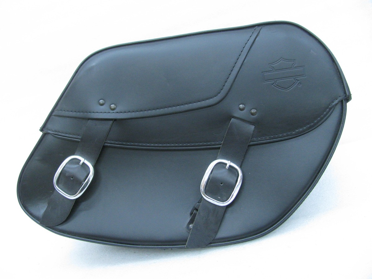 Harley Davidson Dyna right side Saddlebag came from kit #90369-06