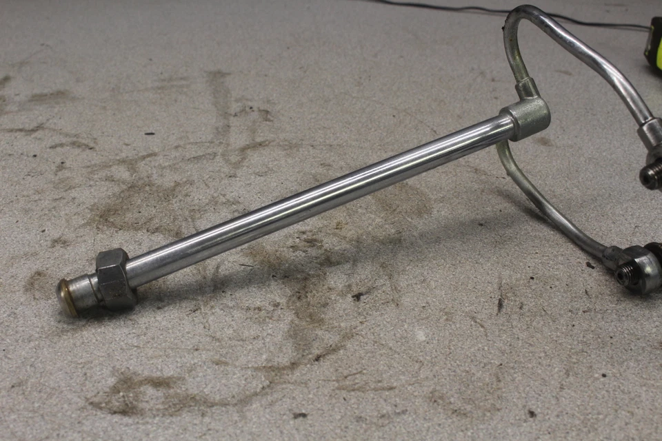 Yamaha TX650 XS650 XS2 1973 extremo superior culata torre de aceite línea R10-0828.ff Foto 4 de 4