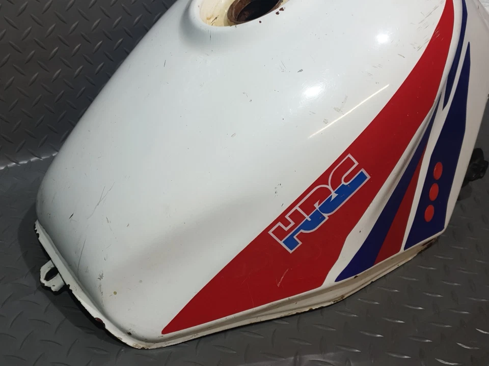 ♻️ Honda CBR 600 F3 1995 -1998 Fuel Tank Petrol Tank White Red Blue ♻️ — 第 4/4 张图片