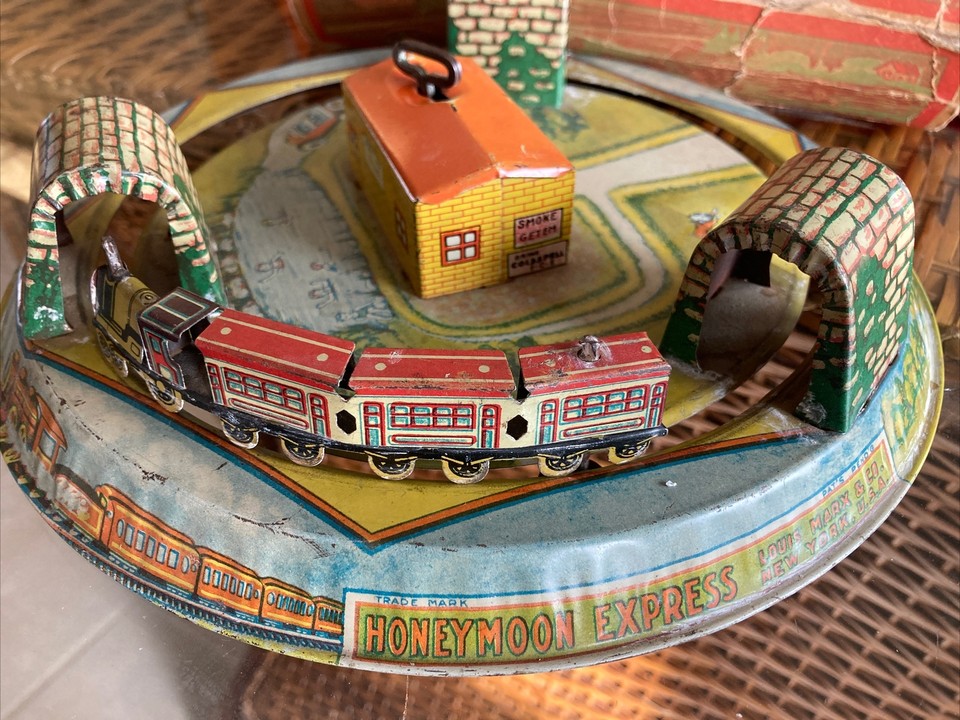HONEYMOON EXPRESS TRAIN, WIND UP Louis Marx Toy Co in Original Box, Works NY eBay