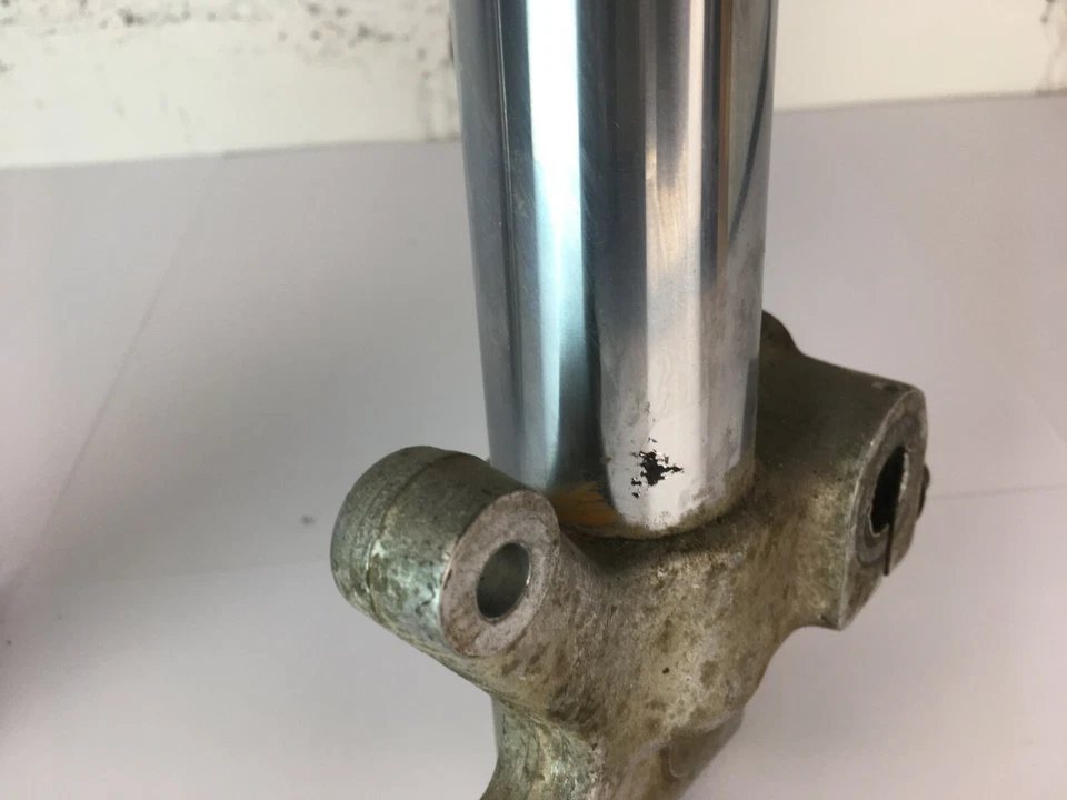 HUSABERG FE 501 FE501 1994-1996 HORQUILLA DELANTERA AMORTIGUADOR TRIPLE ÁRBOL ABRAZADERAS Foto 4 de 4