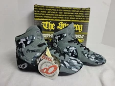 Otomix Stingray Bodybuilding Weightlifting MMA Grappling Shoe Grey/Camo Mens 5.5