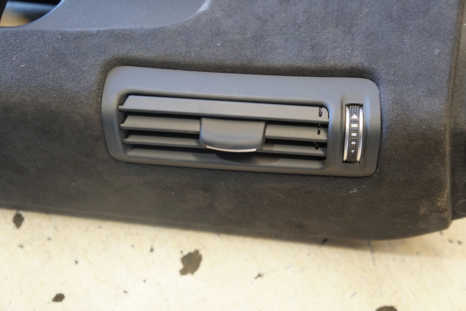 2019 - 2025 LAMBORGHINI URUS LEFT UPPER ALCANTARA B-PILLAR TRIM OEM 4ML867243