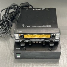 ICOM IC-R2500 Communications Receiver