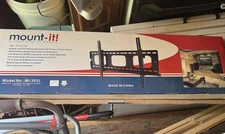 Mount-It! MI-303L Tilting TV Wall Mount for 42-80" Screens VESA 800x400