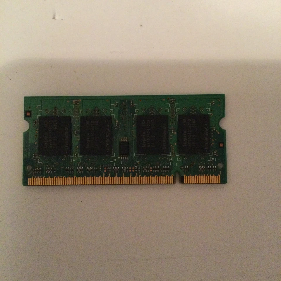 HYMP564S64BP6-Y5 HYNIX 512MB DDR2 Laptop Memory PC2-5300 - Image 2 of 4