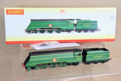 HORNBY R3435 SOUTHERN SR 4-6-2 MERCHANT NAVY LOCOMOTIVE 21C3 ROYAL