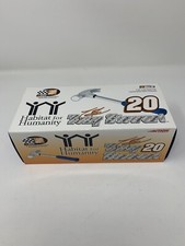 1999 Tony Stewart 20 Habitat for Humanity "ROOKIE STRIPES" NASCAR Action 1:24