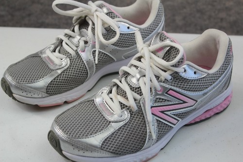 New Balance Shoes Size 7.5 WW665KM 