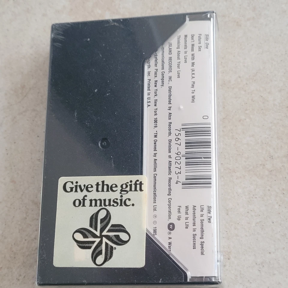 New Sealed OST Pumping Iron II The Women Original Movie Soundtrack Cassette Tape - Image 2 of 3