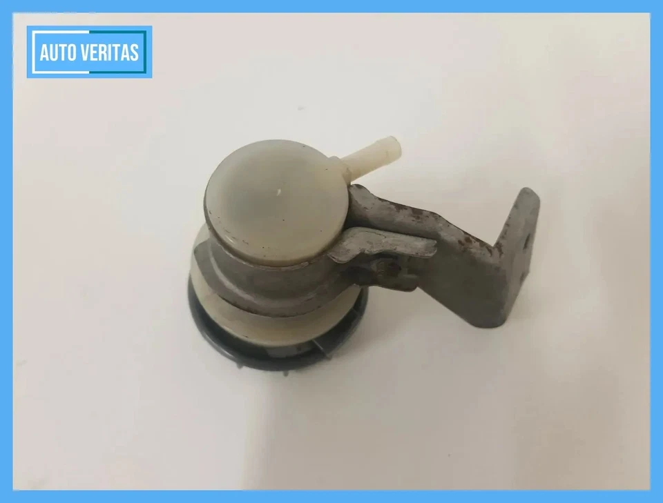 original Honda Prelude BB9 filler plug brake fluid - Image 2 of 2