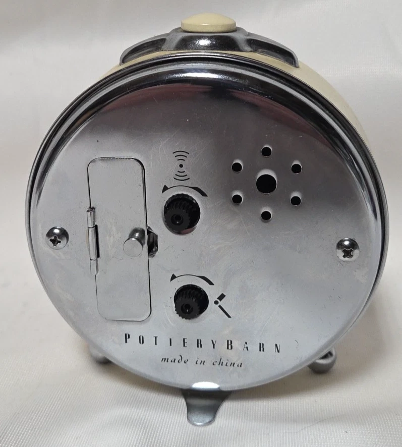 Pottery Barn Alarm Clock OFF-WHITE and Chrome Simple Retro Stylish Vintage - Image 3 of 4