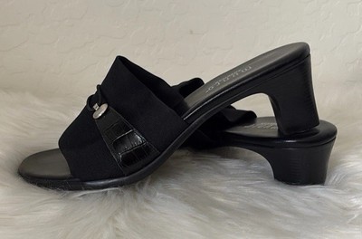 Munro Sz 6.5 M Black Slide Fabric Women Sandals EUC Low Heel Leather Trim