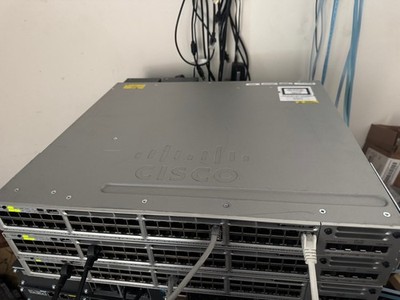 Cisco switch WS-C3850-48F-L PoE  W/ 2x 1100WAC  Power Supplies Q.63 Ipservices