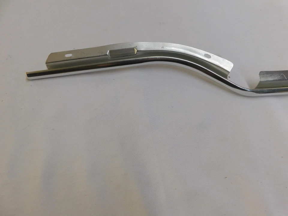 Nuevo de Lote Original Ford 1971 1972 Comet Hood Labio Moldura Borde Mercury Foto 2 de 4