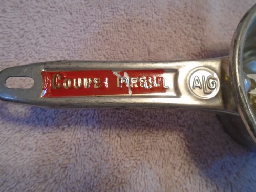 VINTAGE ALG COUPE PERSIL HAND GRATER - Picture 3 of 4
