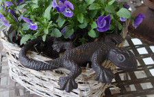 Eidechse Salamander Dekofigur Gusseisen antikrostfarben 19cm Deko Tierfigur