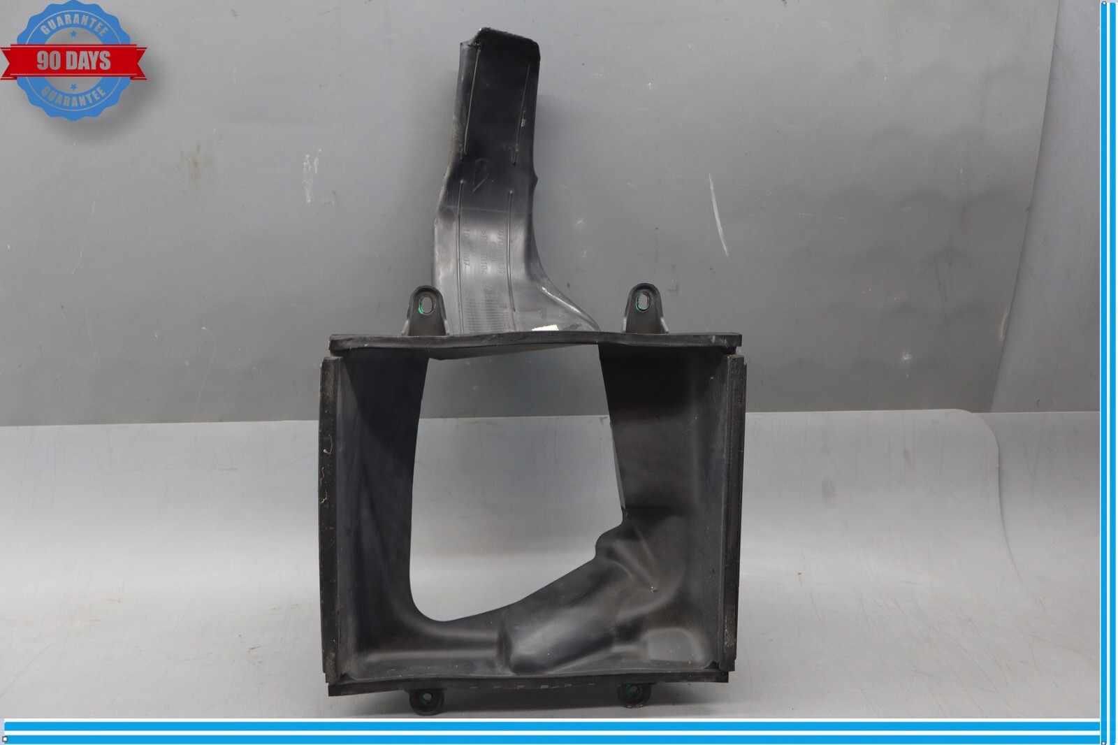14-20 Maserati Ghibli Engine Right Intercooler Air Duct Shroud 670004139 Oem