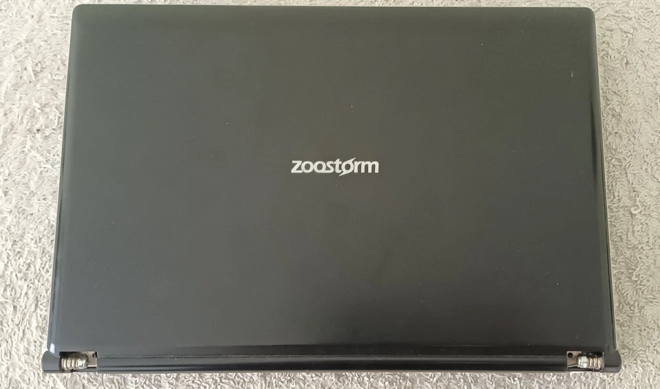 Zoostorm Freedom 10-270 Netbook Laptop 10.1" 1GB 160GB Windows 7 Intel Atom - Image 2 of 4