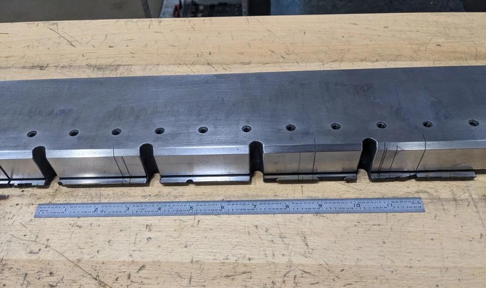 CHARMILLES ROBOFIL 290 / 310 ALAMBRE EDM EJE X CARRIL TRASERO CABLE EDM Foto 3 de 4