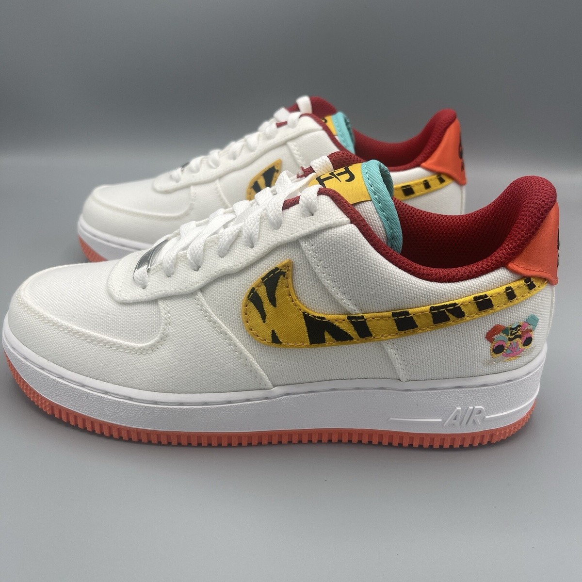 Nike Air Force 1 '07 LX Women's Shoes in Sail/White/Gold -Limited