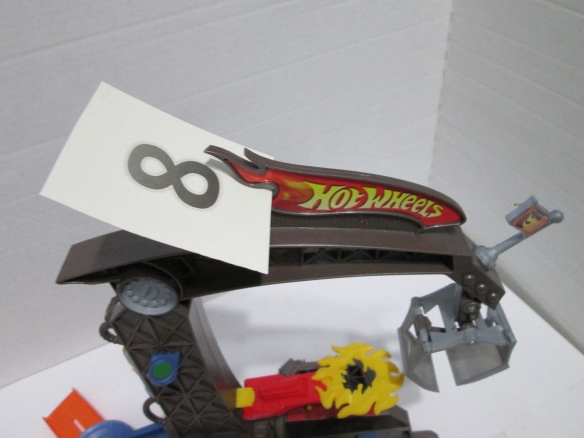 Hot Wheels L8956 Trick Tracks Triple Stunt Starter Set Part