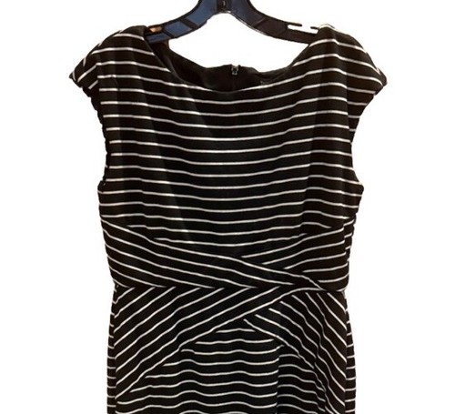 White House Black Market WHBM Black White Striped Sleeveless Dress Sheath Size 8 - Picture 3 of 6