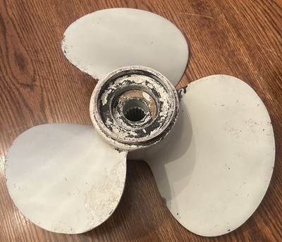 Michigan Wheel Boat Propeller USED 082012 READ FAST SHIPPING HEAVY DUTY