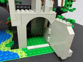 LEGO 6071 Forestmen's Crossing-Complete BUILD + Extra Minifigures (READ)