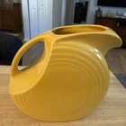 Fiestaware/FIESTA-Large Disc Pitcher-Daffodil 🌼Yellow-67 OZ-💛