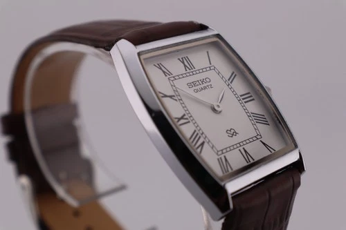 Vintage Seiko Slim Quartz  Men's Wrist Watch - Comes With New Battery, New Strap