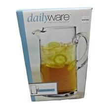 Dailyware 90oz Classic Glass Cantina Pitcher 10"  NEW in Box