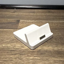 Apple iPad / IPhone Dock MC360ZM/A Model Number A1352 with audio port, dock only