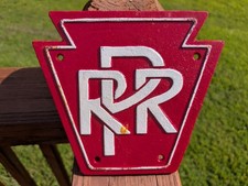 CAST IRON PENNSYLVANIA RAILROAD PRR SIGN TRAIN RAILWAY SIGN DEPOT PLAQUE