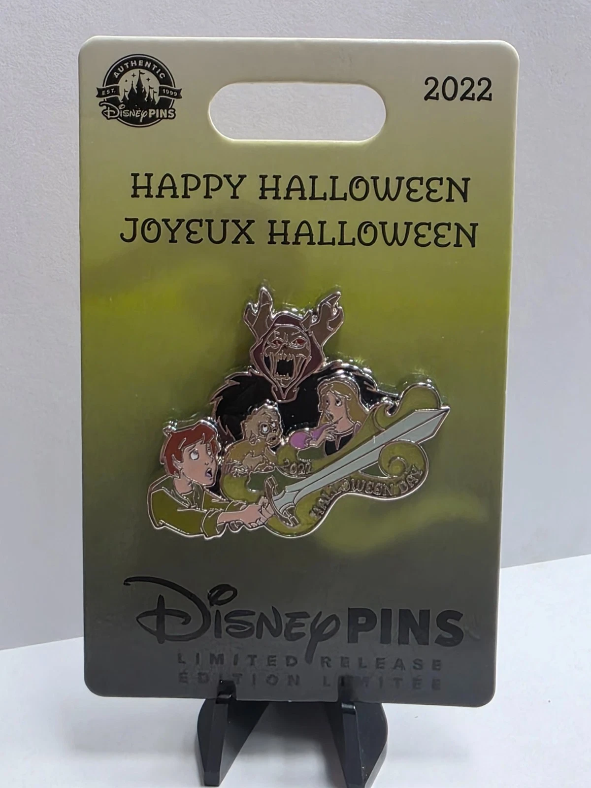 Disney Pin Happy Halloween Day 2022 The Black Cauldron Limited Release