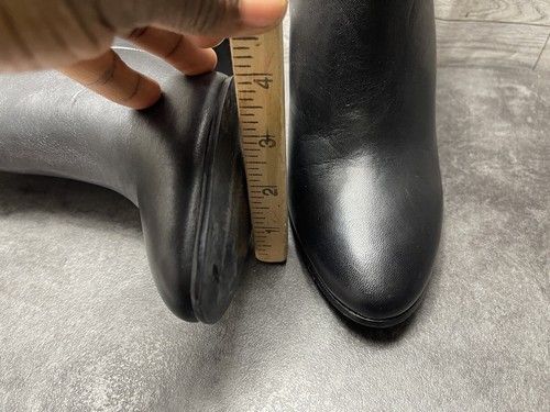 Coach Boots Women 8.5B Terence Shoes Black Leather scalloped Studs Comfort Ankle - Picture 7 of 17