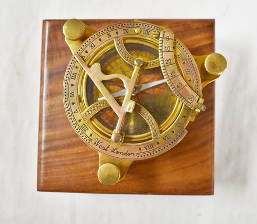 4.75” Nautical West London Sundial Compass With Hand Crafted Wooden box - 第 1/8 張圖片