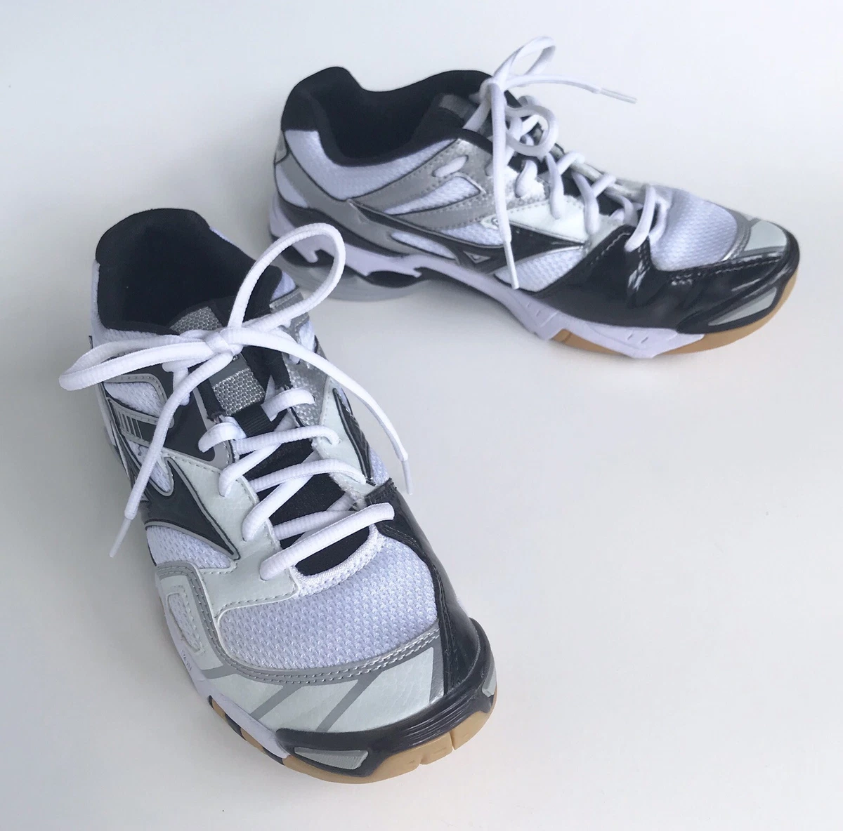Mizuno wave bolt sale olive