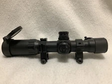 UTG 1-4 Power, Rings, Lens Covers, Red And Green Illuminated Reticle New Battery