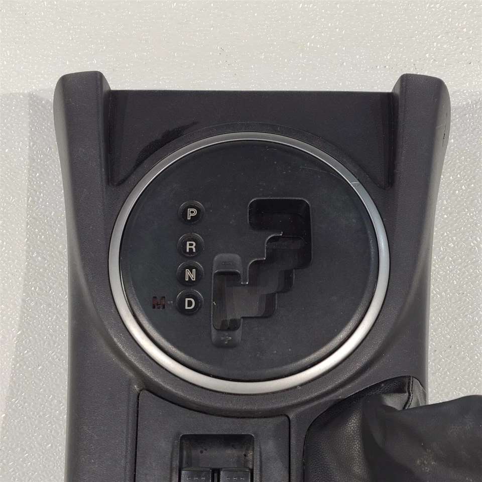 09-15 Mazda Miata MX5 consola de cambio automático con portavasos Aa7426 Foto 2 de 4