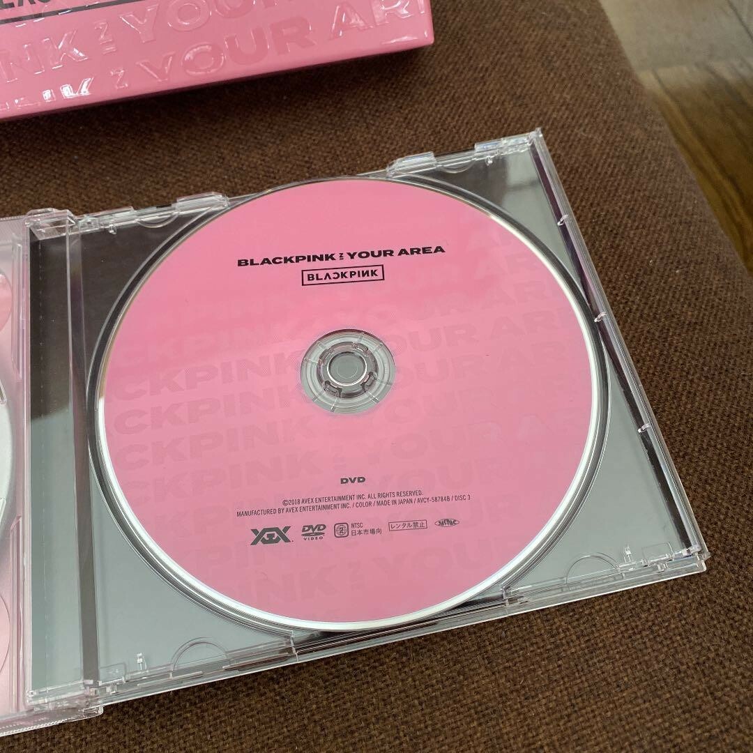 BLACKPINK IN YOUR AREA First Limited Edition (2 CD+DVD+Photobook) SPECIAL BOX