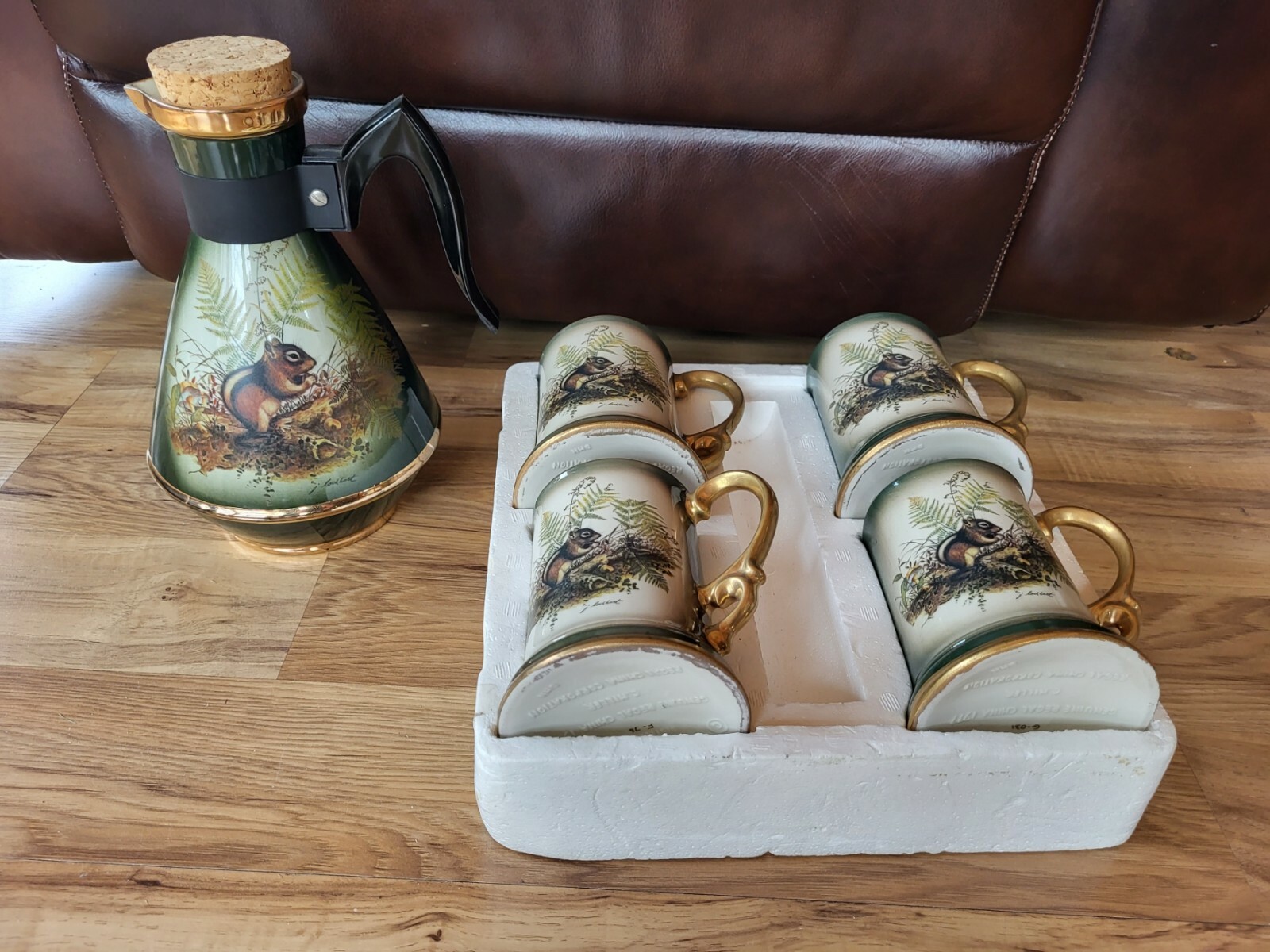 Vintage 1976 Creations Jim Beam Litho James Lockhart Squirrel Decanter & Mugs