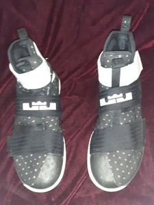 lebron james black sneakers