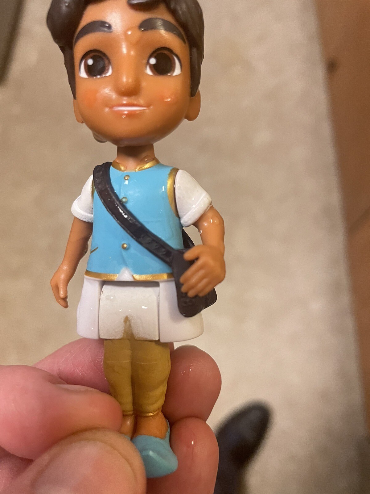 Disney’s junior Mira royal detective Figurines, Color Changing