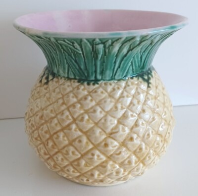 Pretty/Old Majolica Etruscan Pineapple Cuspidor Spittoon in Nice Condition