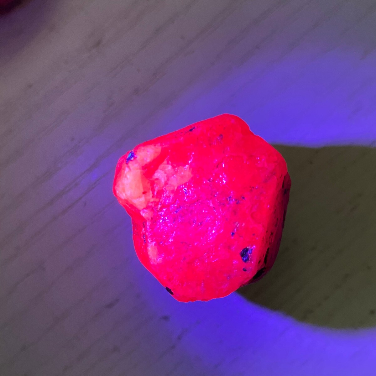 自家製 Corundum Ruby Genuine ミドルサイズウォレット・オールEーレザー／シャイニングレッド