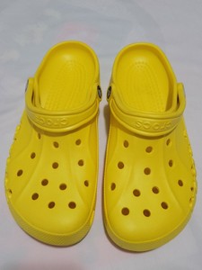 crocs w10