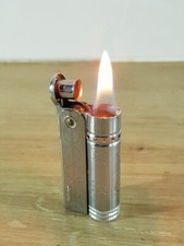 Briquet Essence Vintage RJR Neuf dans sa boite. .